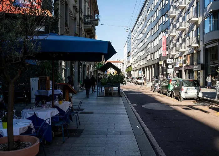 Shortmi Garibaldi Milan